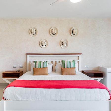 Mareazul Beach Front Condos At Playa Del Carmen Eksteriør bilde